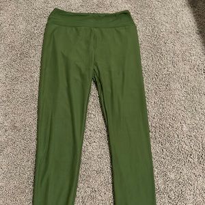 green lularoe leggings fit size 2-10